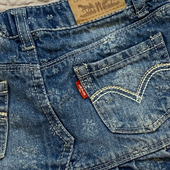 Levi’s, kids denim skort, size 4 - Picture 3 of 7